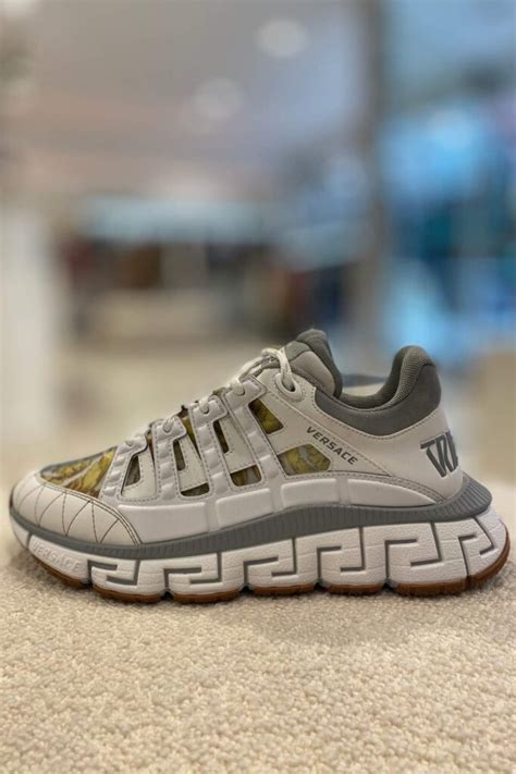 versace giubbotto tigre|versace trigreca sneakers.